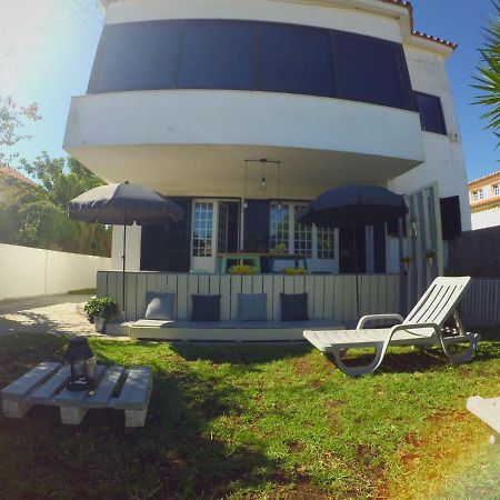 Lisbon Waves Surf Lodge Almada Extérieur photo