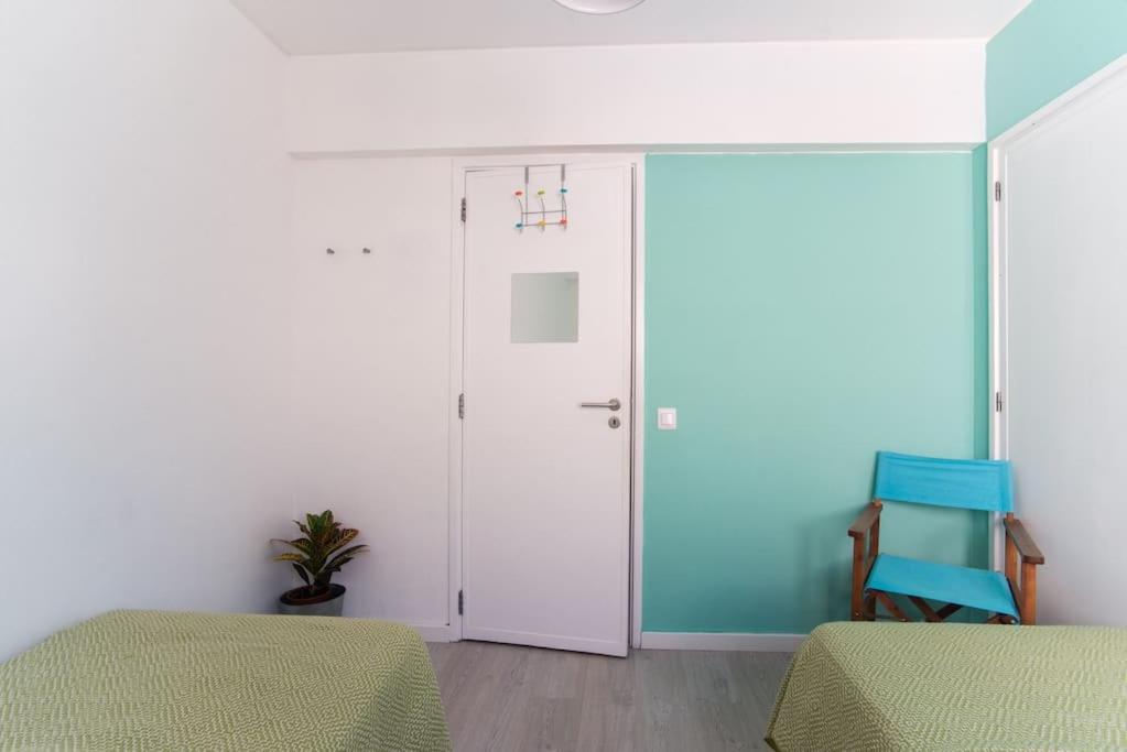 Lisbon Waves Surf Lodge Almada Extérieur photo