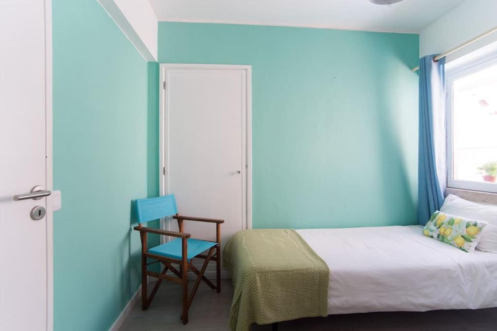 Lisbon Waves Surf Lodge Almada Extérieur photo
