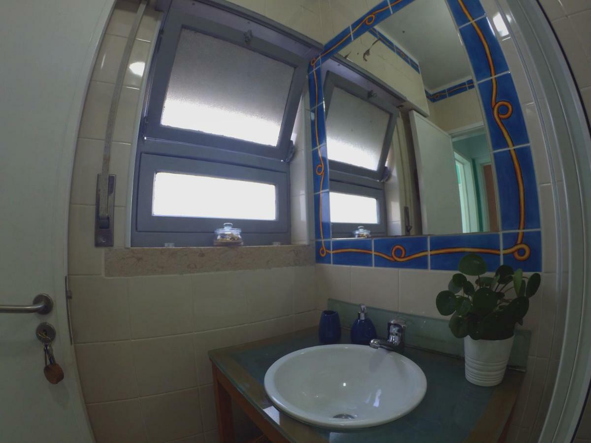 Lisbon Waves Surf Lodge Almada Extérieur photo