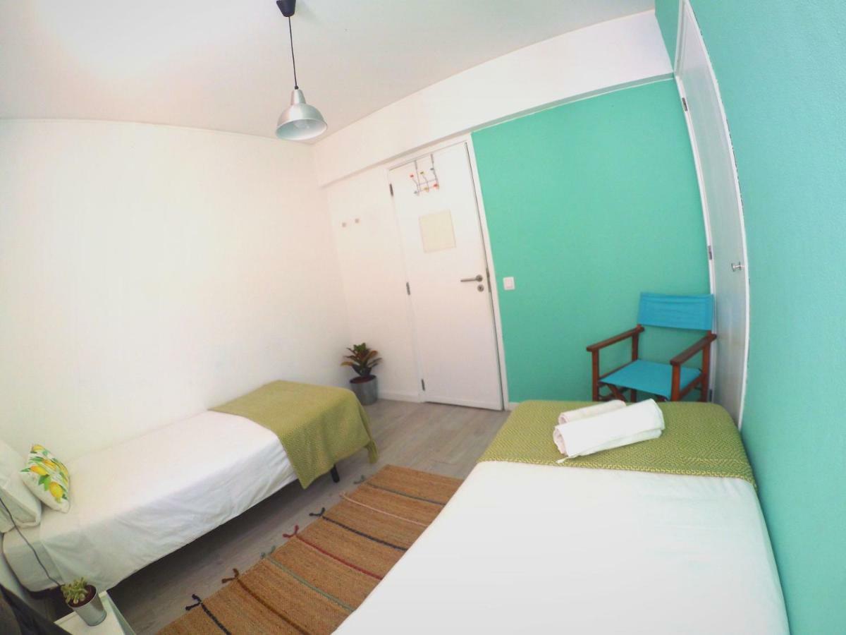 Lisbon Waves Surf Lodge Almada Extérieur photo
