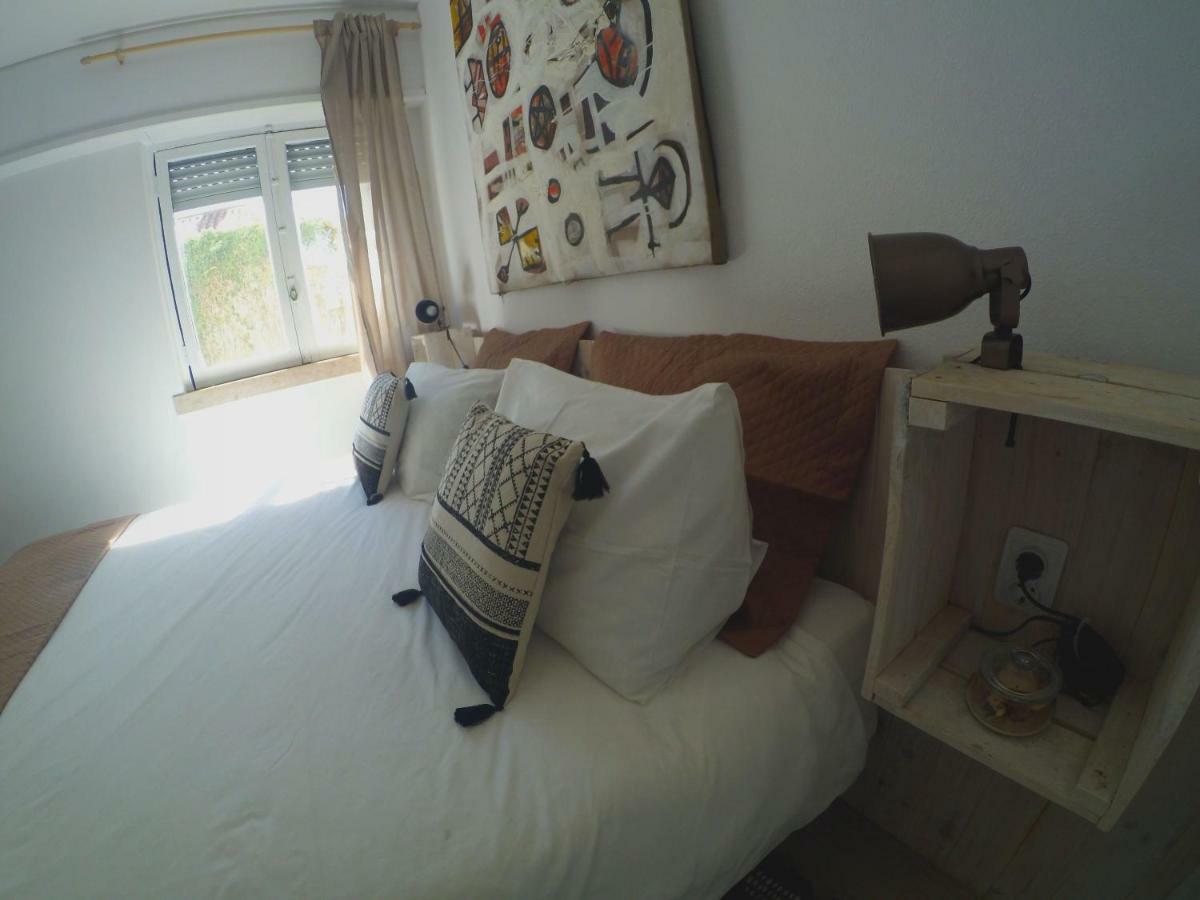 Lisbon Waves Surf Lodge Almada Extérieur photo